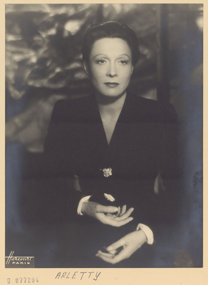 Arletty - portrait de studio, 1939, BnF